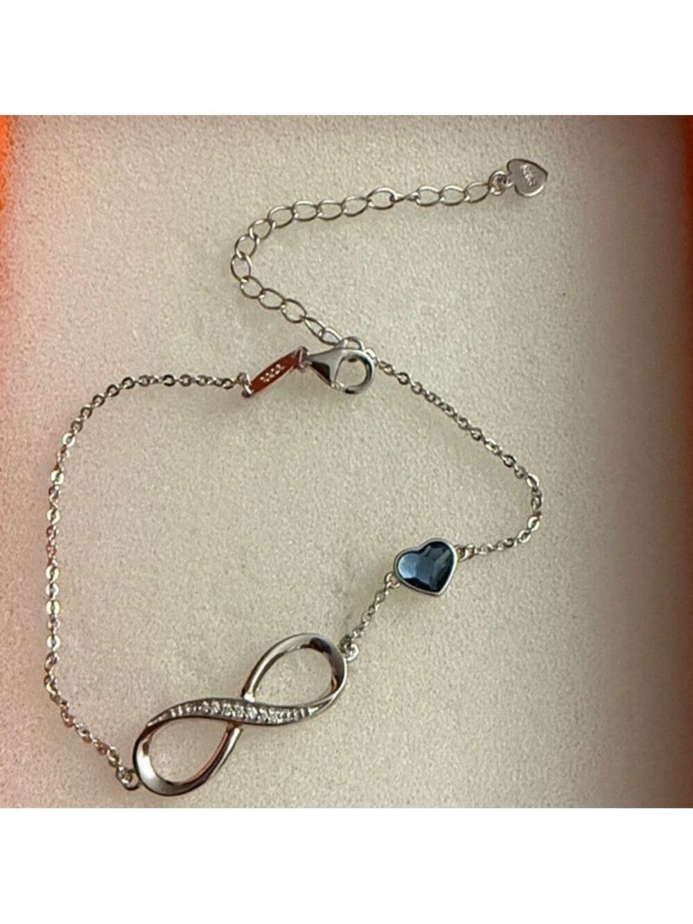 Silver S925 Infinity Bracelet with Heart Charm NWOT